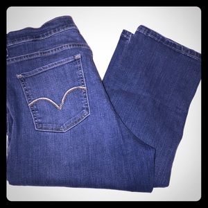 Perfectly Slimming/512 Levi’s